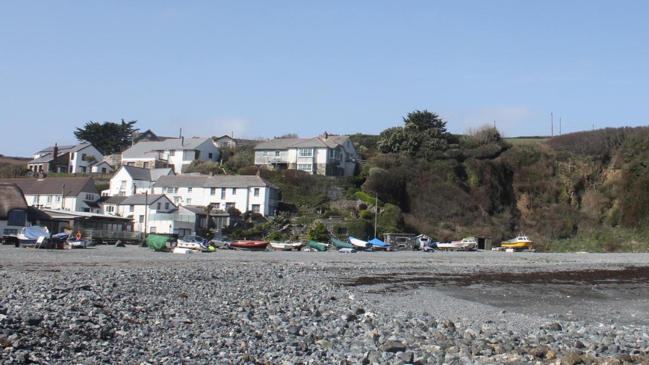 The Five Pilchards Inn Helston Exteriér fotografie